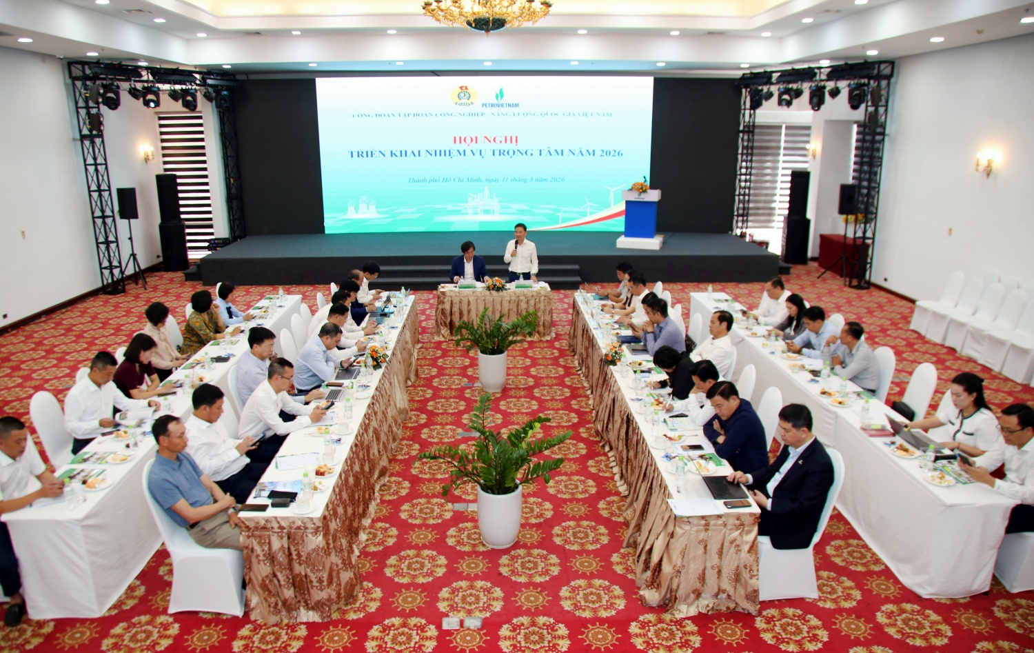 Trọng tâm hoạt động năm 2026 của Công đoàn Petrovietnam là đẩy mạnh tuyên truyền, quán triệt các chủ trương của Đảng, chính sách pháp luật của Nhà nước, phát huy vai trò của tổ chức công đoàn trong việc xây dựng quan hệ lao động hài hòa, ổn định và tiến bộ tại doanh nghiệp.