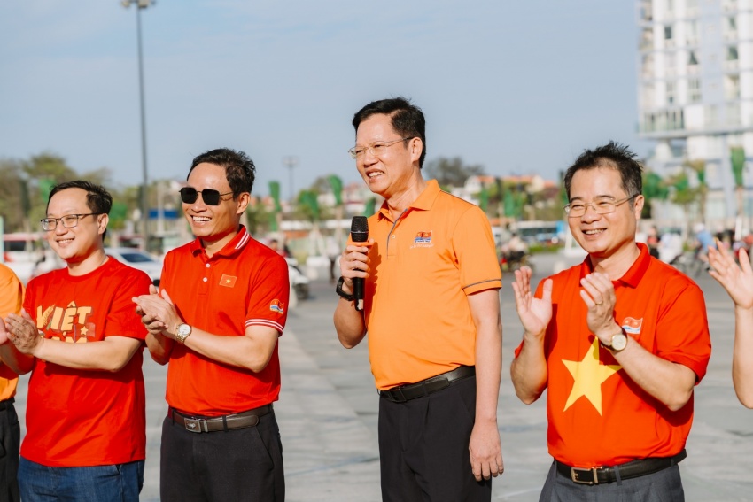 Ông Mai Đăng Tuấn - Phó Tổng Giám đốc, Trưởng Ban Vì sự tiến bộ phụ nữ Vietsovpetro mong rằng tinh thần “Tự hào là người Việt Nam” sẽ luôn cháy sáng trong mỗi hành động và công việc của mỗi CBCNV Vietsovpetro, góp phần đưa Vietsovpetro vươn xa hơn nữa.