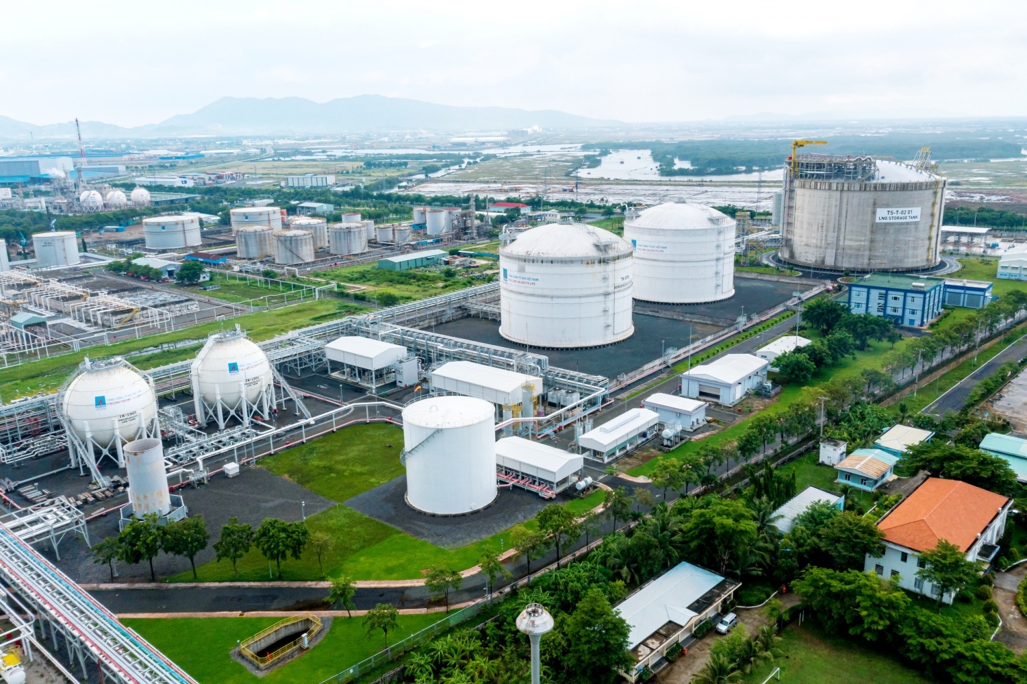 Petrovietnam/PV GAS đi đầu trong tạo dựng cơ sở hạ tầng, chuỗi giá trị LNG cho Việt Nam