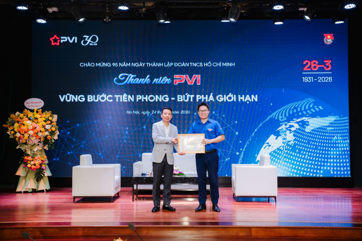 Đoàn Thanh niên PVI nhận Bằng khen của Đoàn Thanh niên Chính phủ.