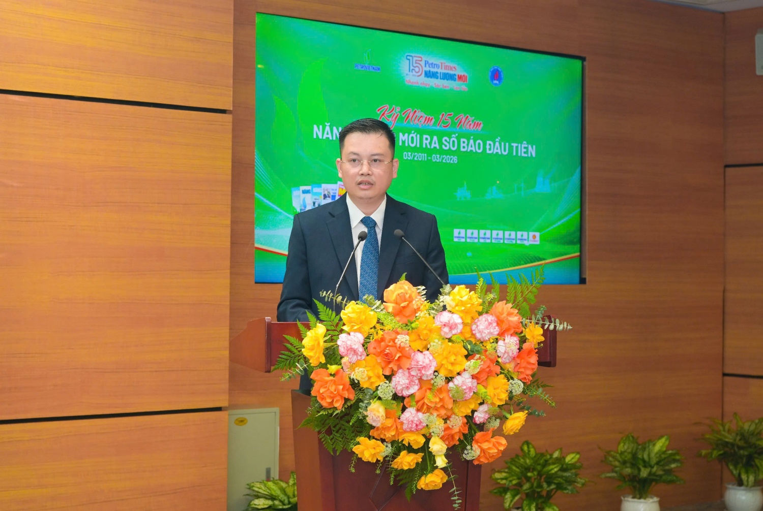 Nhà báo Lê Hà Thanh Ngọc, Phó Tổng Biên tập Tạp chí Năng lượng Mới - PetroTimes điểm lại hành trình 15 năm xây dựng và phát triển Tạp chí.