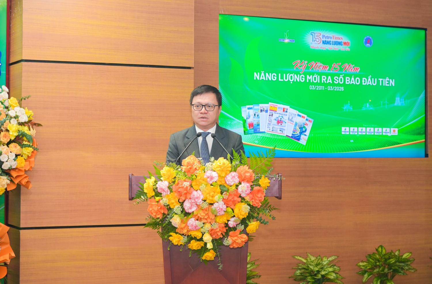 Ông Lê Quốc Minh - Ủy viên Trung ương Đảng, Phó trưởng Ban Tuyên giáo và Dân vận Trung ương, Tổng biên tập Báo Nhân dân, Chủ tịch Hội Nhà báo Việt Nam phát biểu chúc mừng Tạp chí Năng lượng Mới - PetroTimes