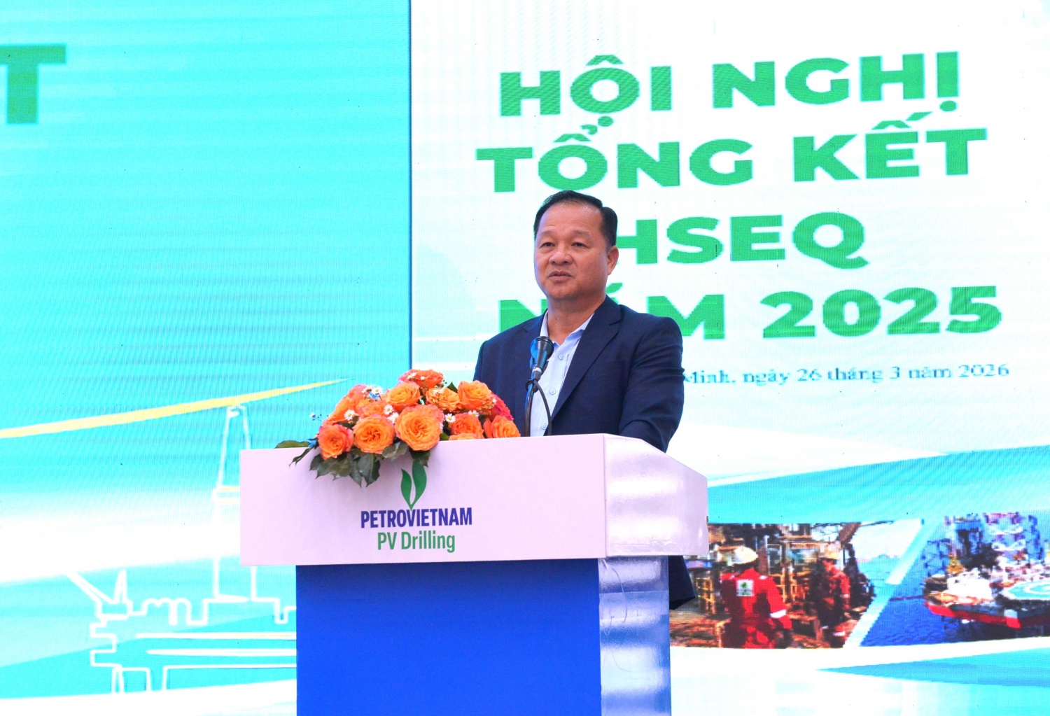 Chủ tịch HĐQT PV Drilling Mai Thế Toàn phát biểu tại hội nghị.