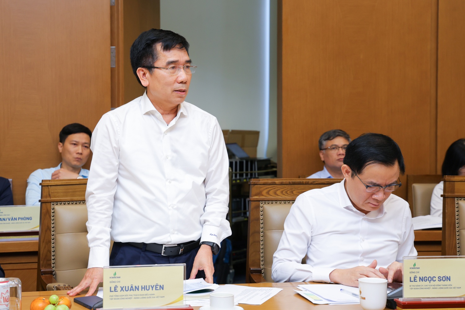 Đồng chí Lê Xuân Huyên: Trong bối cảnh chuyển dịch năng lượng và yêu cầu tăng trưởng hai con số của nền kinh tế, Petrovietnam mong tiếp tục nhận được sự quan tâm, ủng hộ của tỉnh để Đề án đầu tư của Tập đoàn được triển khai thuận lợi, hiệu quả.