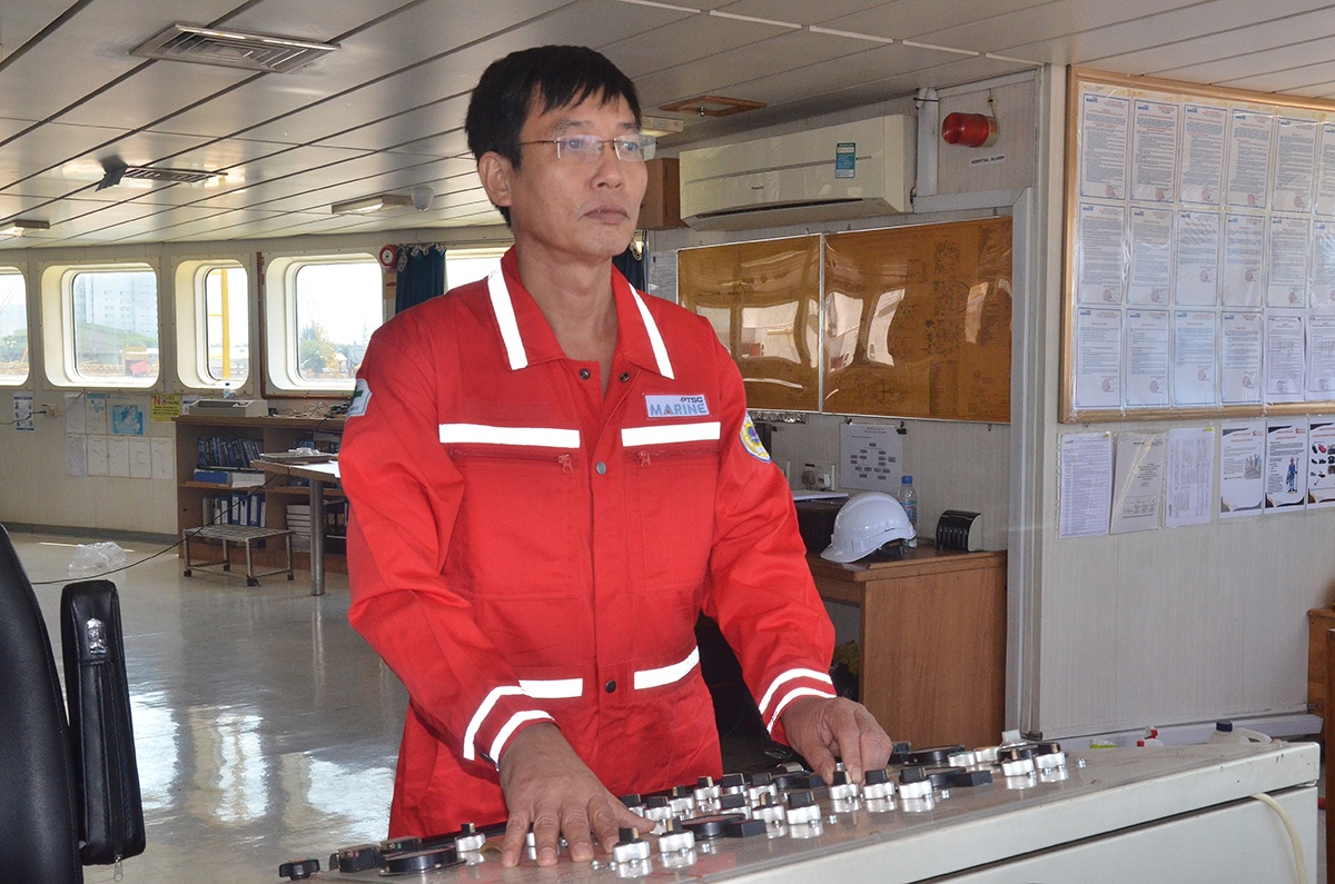 Anh Ngô Quang Chương đã gắn bó với nghề đi biển gần 30 năm