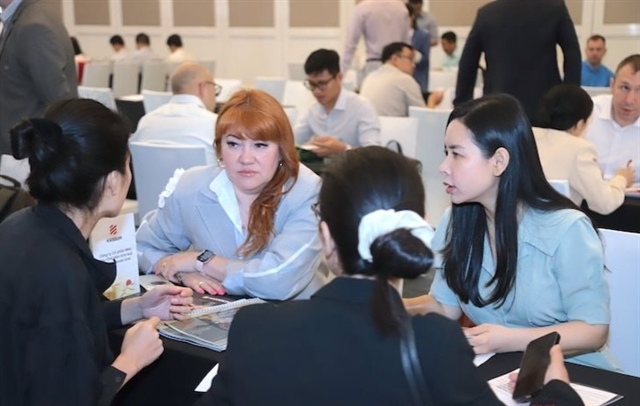 Business representatives at the Sverdlovsk Region (Russia) – Vietnam Business Forum. — Photo baochinhphu.vn