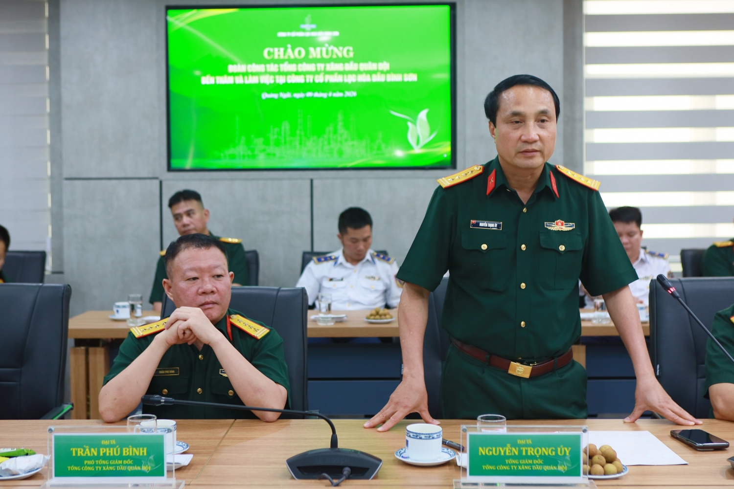 Đại tá Nguyễn Trọng Úy - Tổng Giám đốc MIPECO đề nghị hai đơn vị tiếp tục củng cố mối quan hệ hợp tác bền chặt để thúc đẩy sự phát triển chuỗi cung ứng xăng dầu, nhiên liệu quốc phòng.