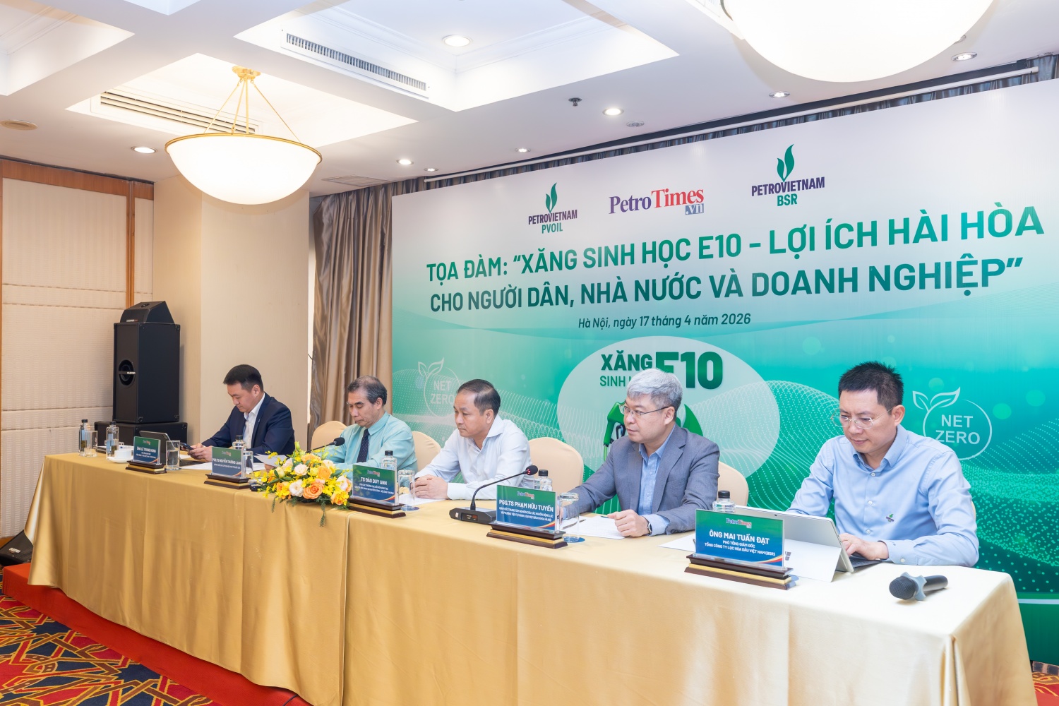 Tọa đàm có sự góp mặt của nhiều đại biểu, chuyên gia và đại diện doanh nghiệp trong lĩnh vực năng lượng.