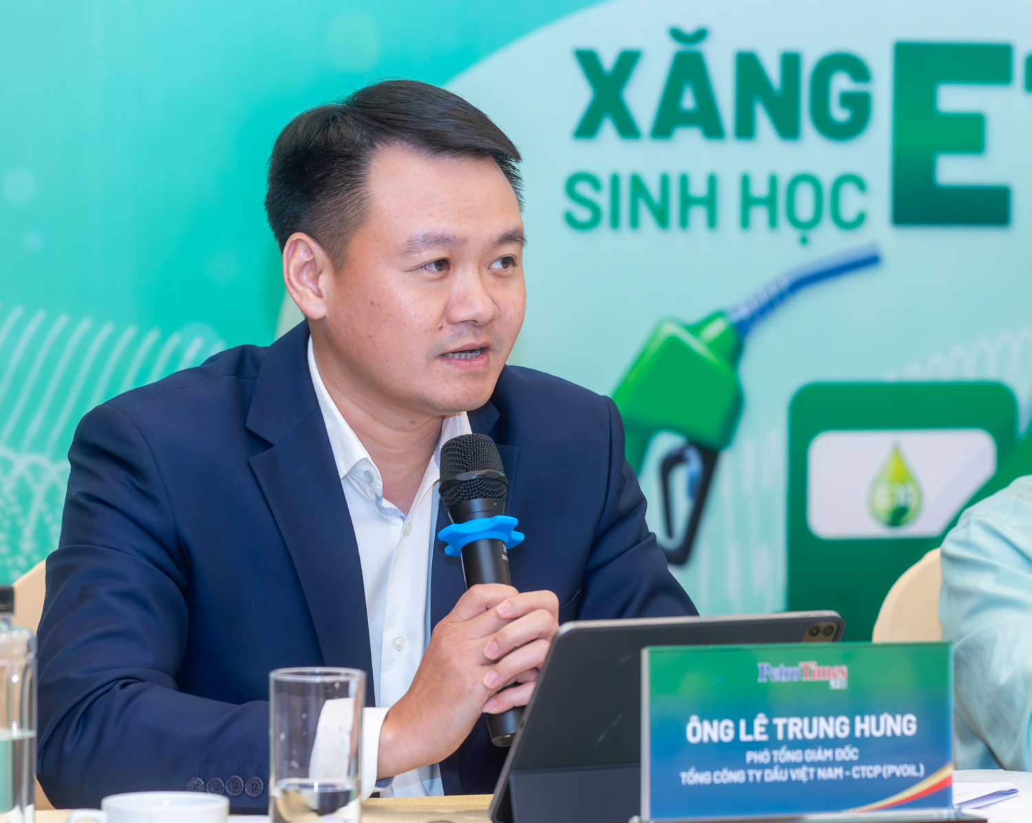 Phó Tổng Giám đốc PVOIL Lê Trung Hưng: Hiện nay, sản phẩm xăng E10 đã được cung ứng thông qua hơn 300 cửa hàng xăng dầu thuộc hệ thống PVOIL