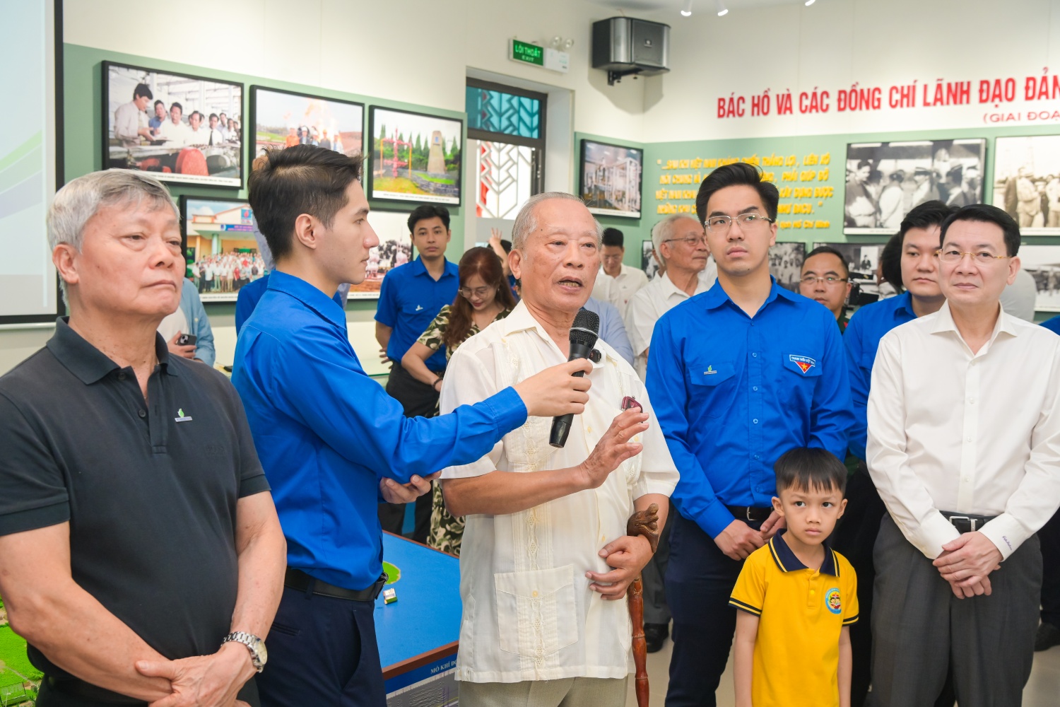 Ông Trần Ngọc Cảnh - nguyên Tổng Giám đốc Petrovietnam chia sẻ về những thành tựu nổi bật của Tập đoàn qua các giai đoạn phát triển, khẳng định vai trò trụ cột trong bảo đảm an ninh năng lượng quốc gia.