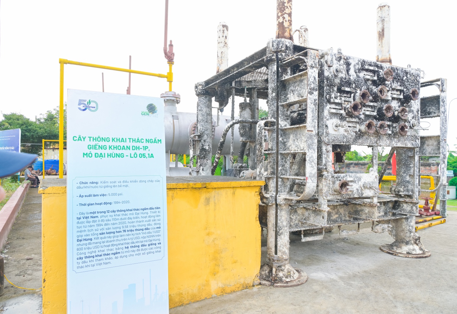 Cây thông khai thác ngầm Giếng khoan DH-1P, Mỏ Đại Hùng - Lô 05 1A.