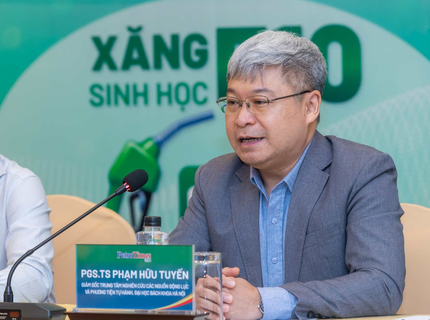 PGS.TS Phạm Hữu Tuyến tại “Tọa đàm “Xăng sinh học E10 - lợi ích hài hòa cho người dân, Nhà nước và doanh nghiệp” do Tạp chí Năng lượng Mới - PetroTimes tổ chức.