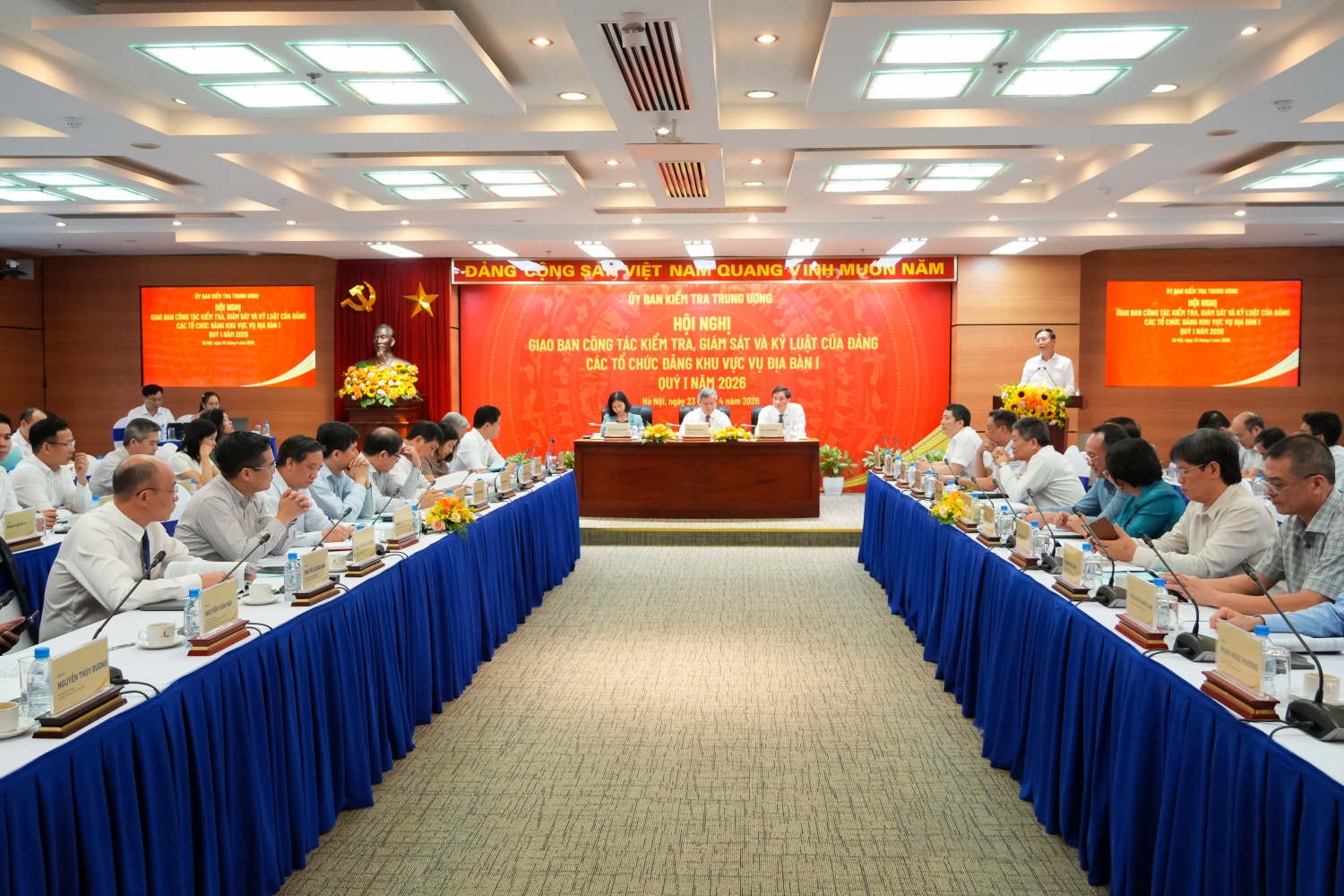 Toàn cảnh Hội nghị.