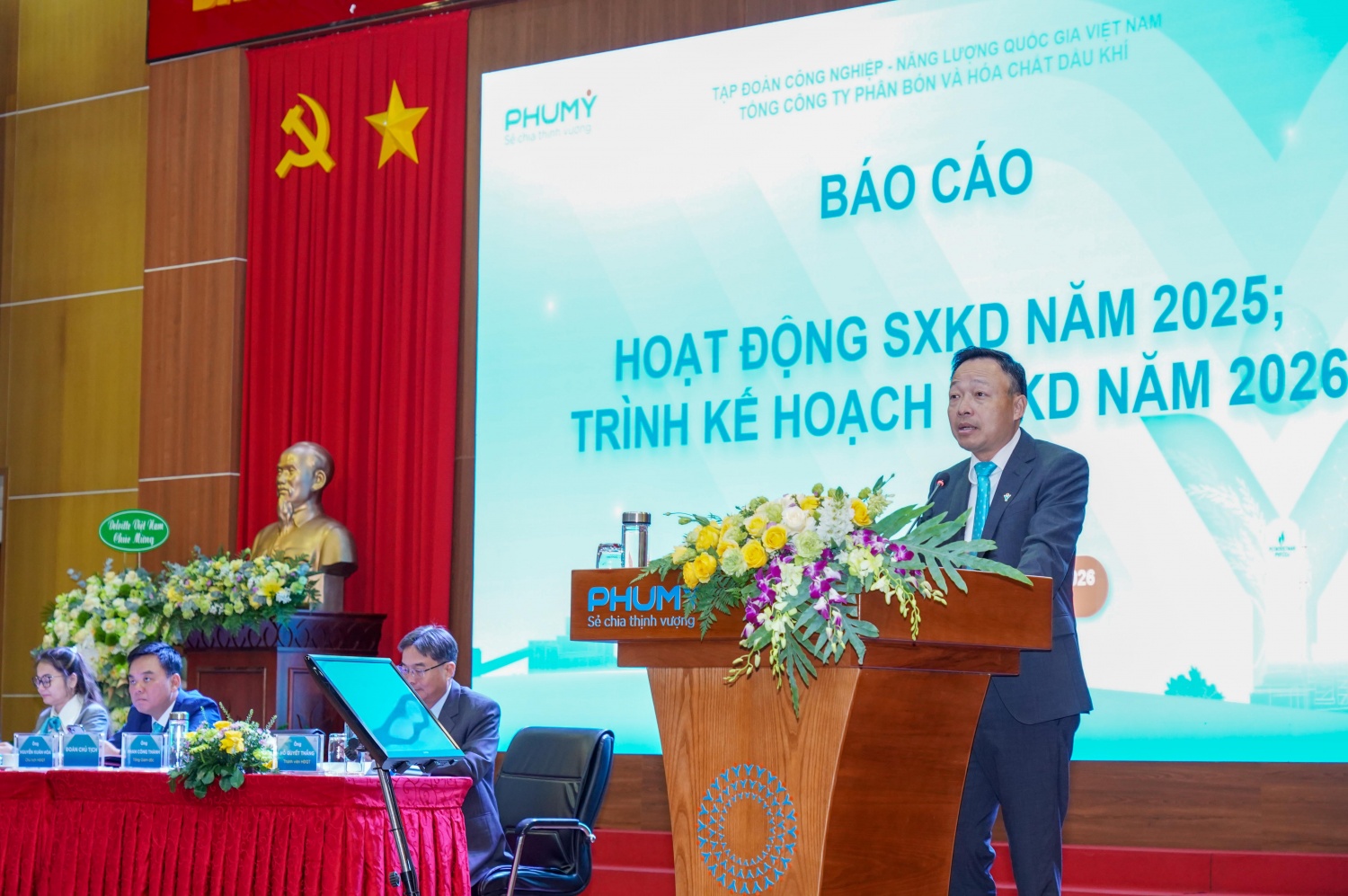 Ông Phan Công Thành - Thành viên HĐQT, Tổng Giám đốc Tổng Công ty trân trọng cảm ơn sự đồng hành của Petrovietnam và các cổ đông.