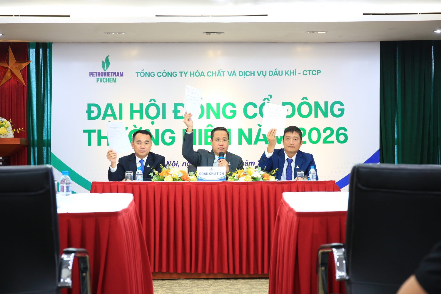 Đoàn Chủ tịch điều hành Đại hội đồng cổ đông thường niên năm 2026 của PVChem.