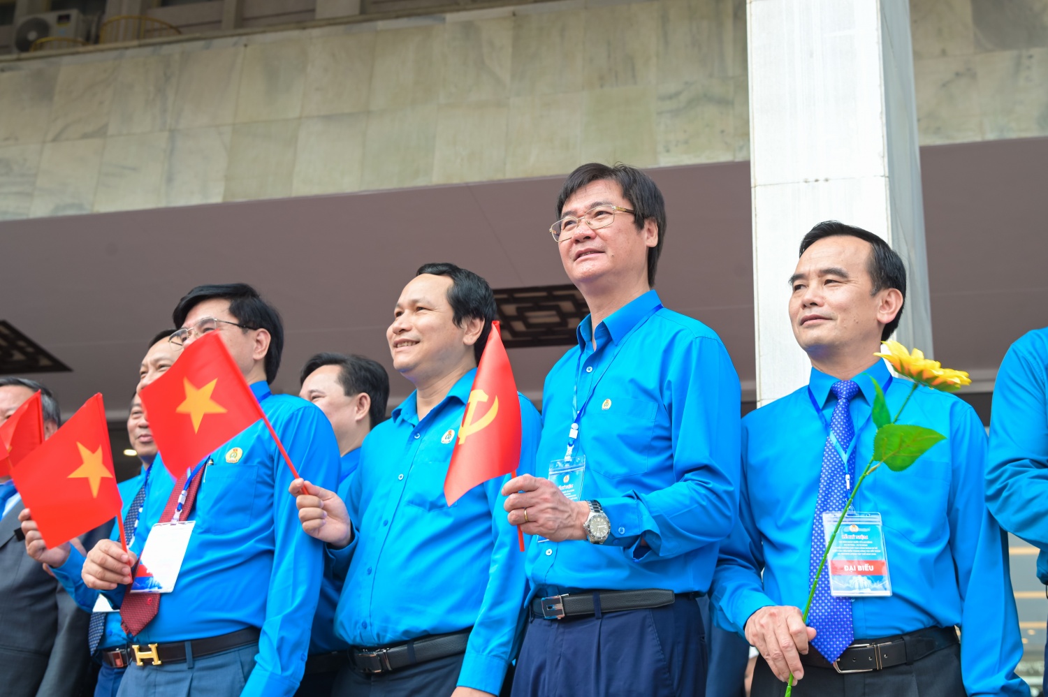 Đồng chí Nguyễn Mạnh Kha - Ủy viên Ban Chấp hành Tổng Liên đoàn Lao động Việt Nam, Ủy viên BCH Đảng bộ, Chủ tịch Công đoàn Petrovietnam tham dự chương trình.