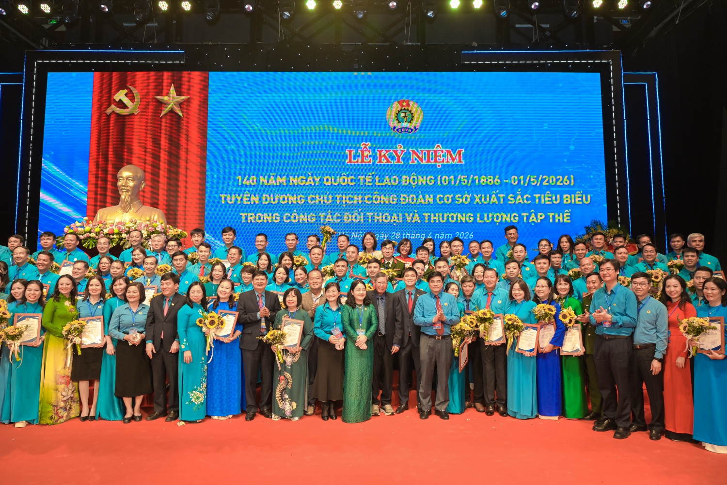 Chuỗi sự kiện góp phần tôn vinh truyền thống giai cấp công nhân, khẳng định vai trò của tổ chức Công đoàn, lan tỏa tinh thần thi đua, sáng tạo trong lao động, đồng thời tạo động lực phát triển bền vững cho doanh nghiệp và đất nước, với sự đóng góp nổi bật của Công đoàn Petrovietnam.