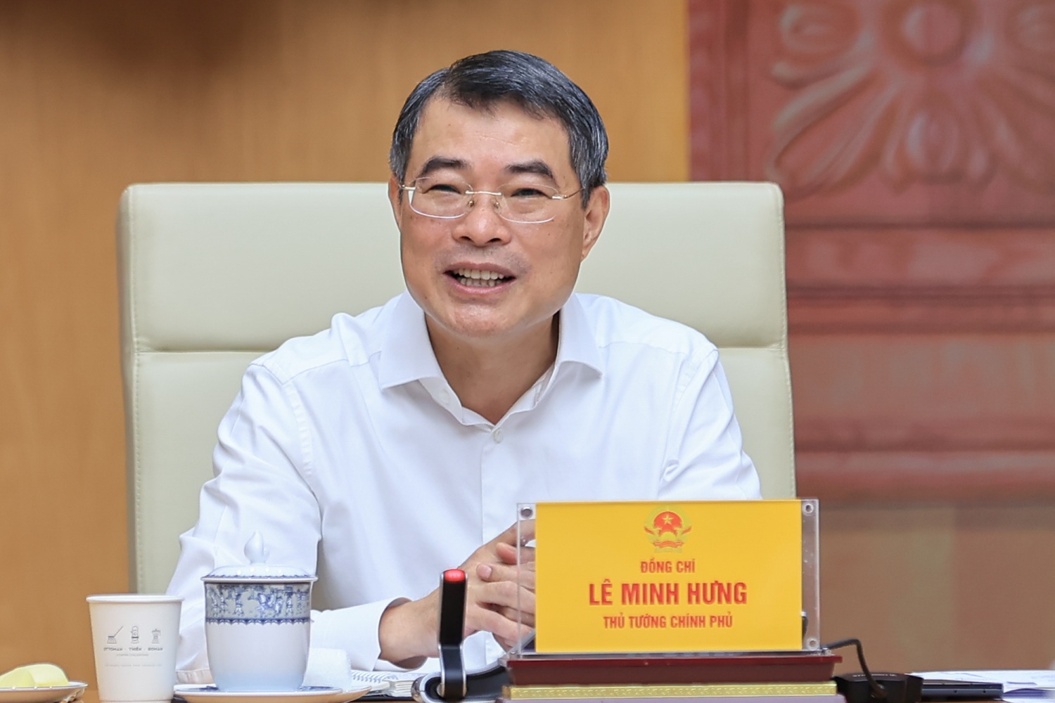 Thủ tướng Lê Minh Hưng ghi nhận và đánh giá cao Bộ Công Thương đã nỗ lực duy trì đà tăng trưởng công nghiệp, xuất nhập khẩu, phát triển thị trường trong nước, đặc biệt là bảo đảm ổn định cung ứng điện và xăng dầu cho sản xuất, kinh doanh và đời sống nhân dân trong điều kiện tình hình thế giới diễn biến phức tạp.