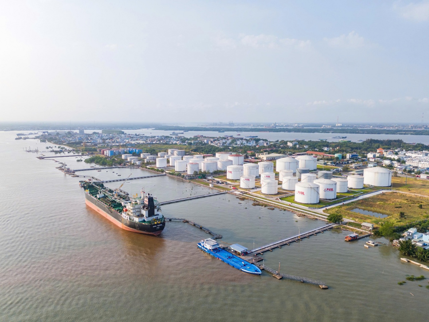Hiện nay, đã có 13 kho trong hệ thống PVOIL đủ điều kiện pha chế xăng E10, sẵn sàng đảm bảo nguồn cung ổn định khi triển khai trên diện rộng.