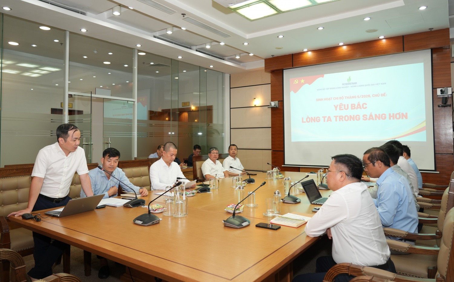 Chi bộ Ban Điện và Năng lượng tái tạo.