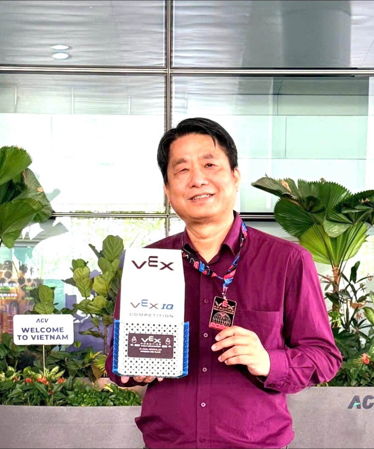 Chuyên gia STEM độc lập Đỗ Hoàng Sơn cho rằng nếu được vận hành hiệu quả, mô hình này có thể tạo ra không gian thực hành khoa học cho học sinh, đồng thời góp phần hình thành một hệ sinh thái sáng tạo từ nhà trường đến xã hội.