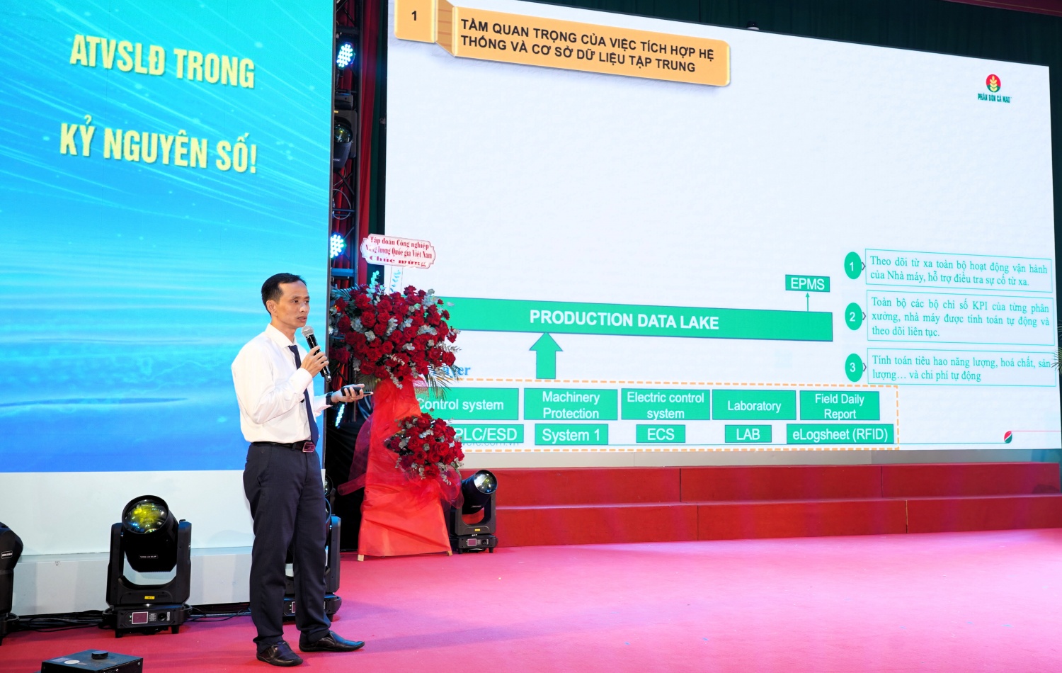 Đại diện NLĐ, nhóm tác giả sáng kiến chia sẻ về giải pháp tích hợp hệ thống và dữ liệu trong mô hình nhà máy thông minh tại PVCFC.
