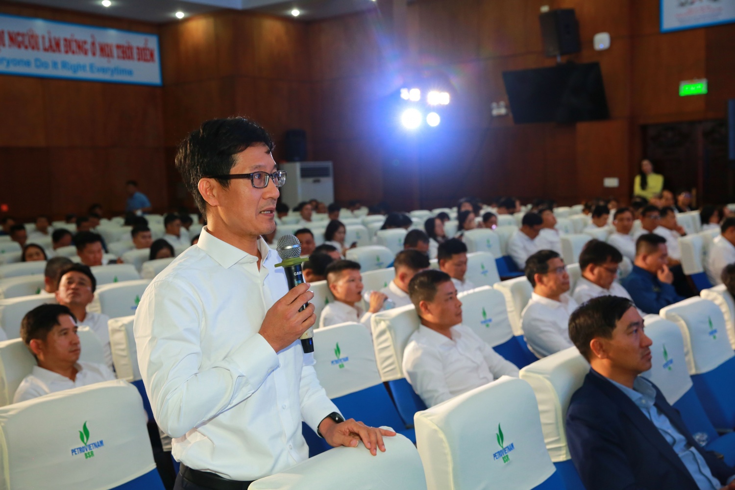 Người lao động BSR hiến kế, nêu giải pháp phát triển bền vững của BSR trong các giai đoạn tiếp theo.
