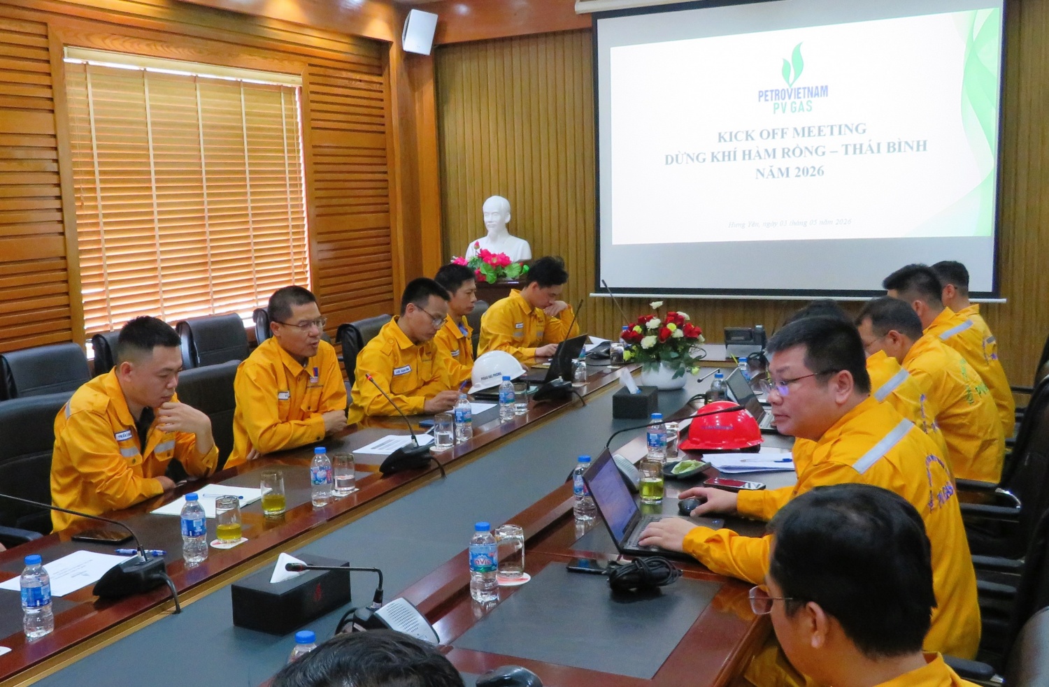 Buổi Kick off meeting dừng khí hệ thống HR-TB năm 2026