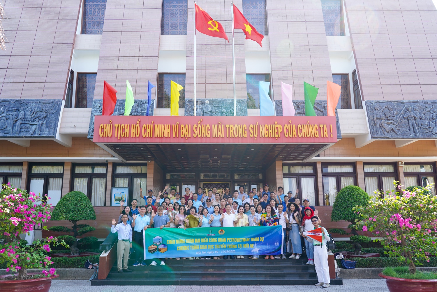 Đoàn Công đoàn Petrovietnam tại Bảo tàng Hồ Chí Minh - Chi nhánh Bình Thuận.