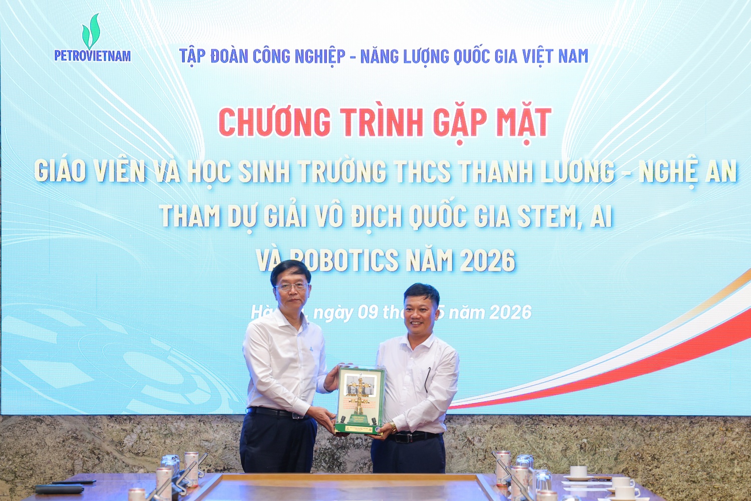 Buổi gặp mặt và tham quan đã động viên tinh thần đối với thầy cô và học sinh Trường THCS Thanh Lương trước thềm giải đấu quốc gia.