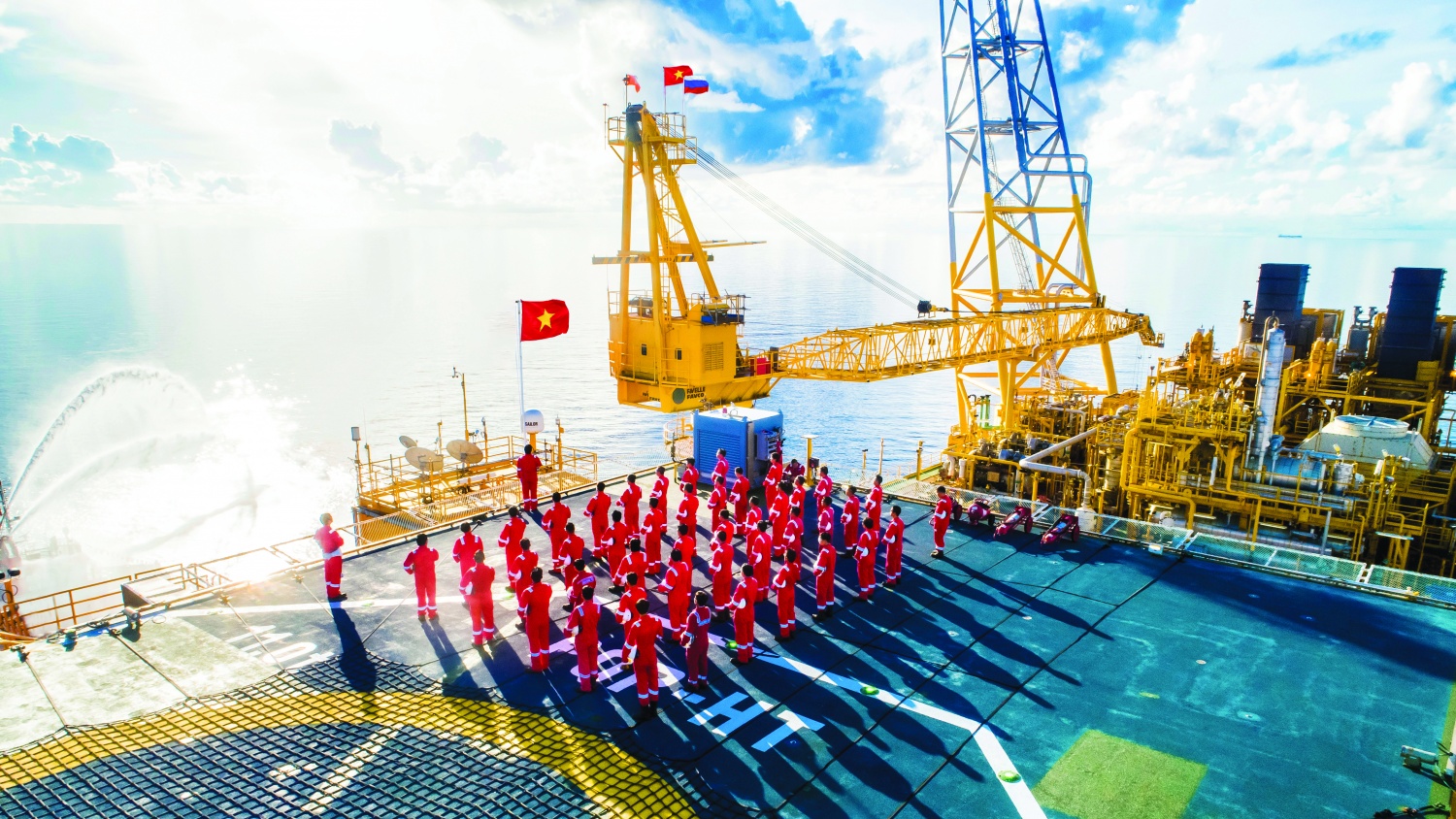 Giai đoạn 2020-2024, Petrovietnam đã triển khai hơn 7.000 đề tài, sáng kiến và giải pháp cơ sở, mang lại giá trị làm lợi hơn 11.400 tỷ đồng.