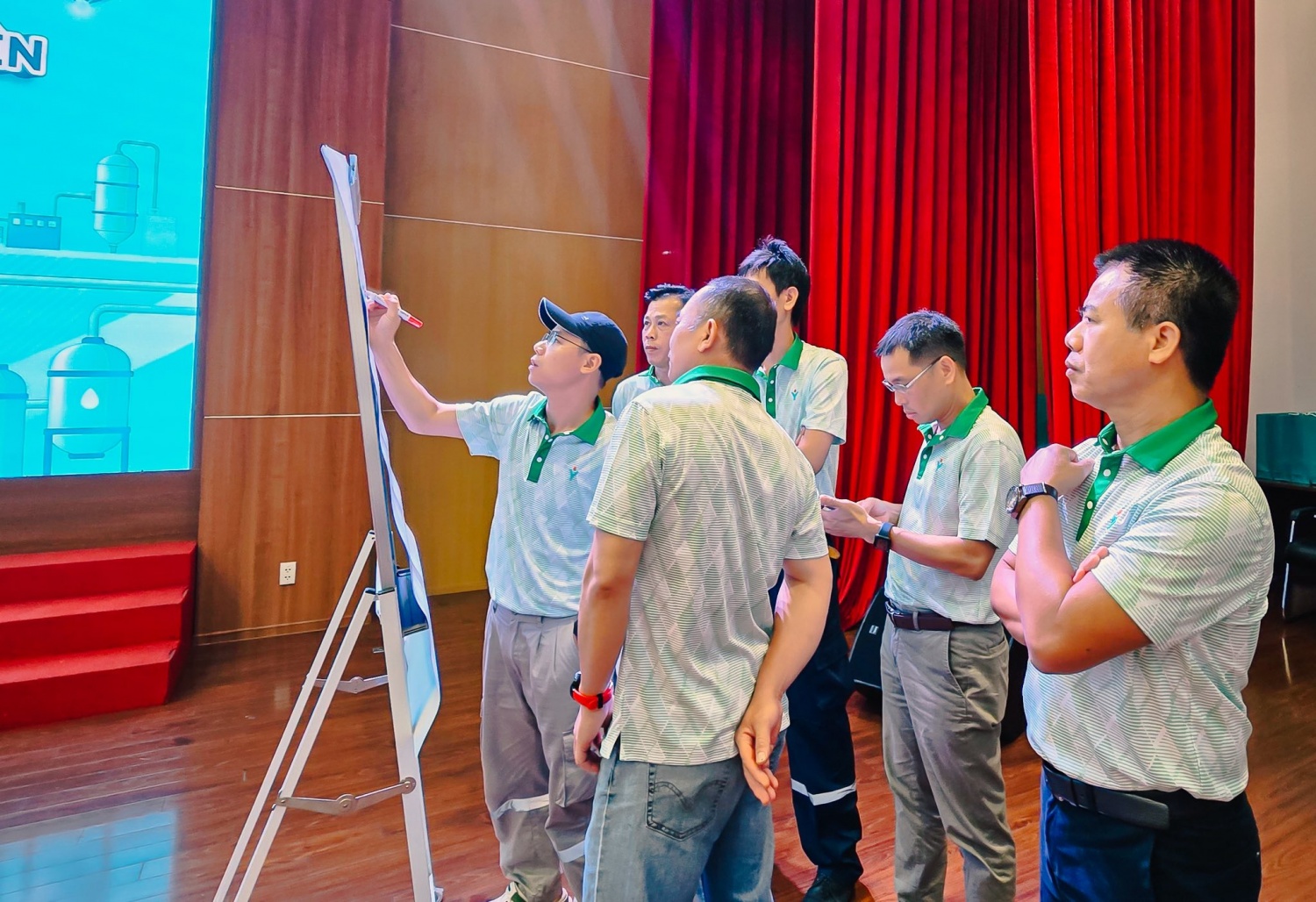 Hội thảo năm nay được tổ chức với nhiều nội dung đổi mới, tăng cường tính tương tác và thực hành thực tế.