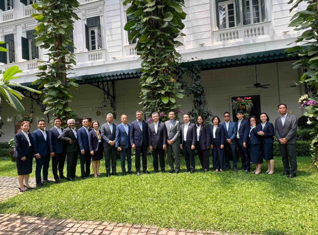 Đoàn làm việc hai bên