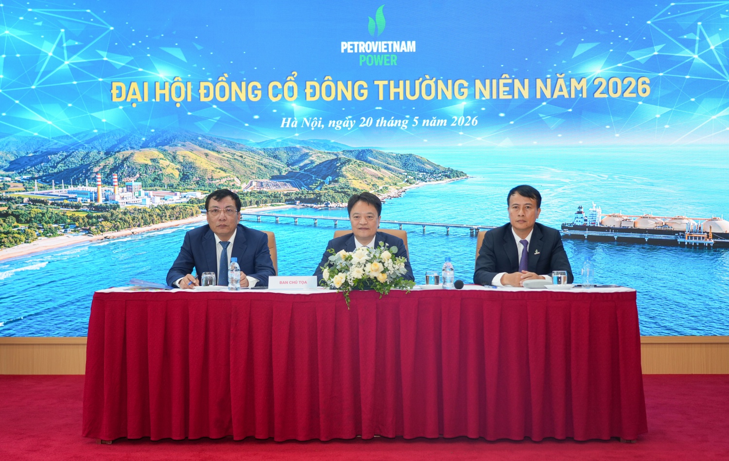 Ban Chủ tọa Đại hội.