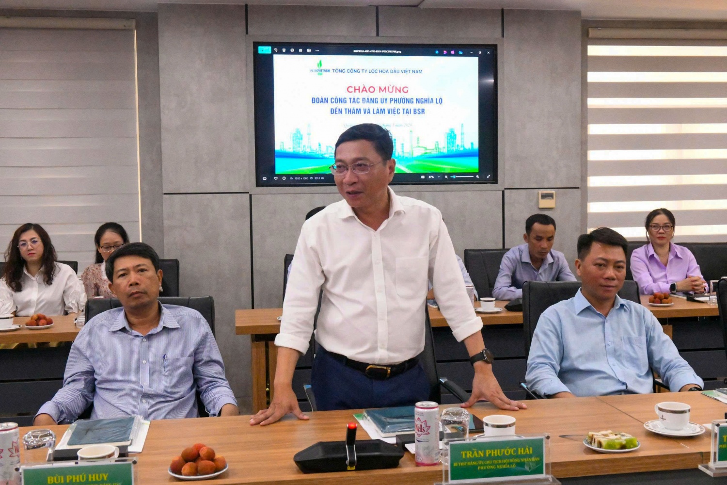 Đồng chí Trần Phước Hải - Bí thư Đảng ủy, Chủ tịch HĐND phường Nghĩa Lộ bày tỏ ấn tượng trước sự phát triển của BSR, góp phần thúc đẩy phát triển kinh tế - xã hội, ổn định đời sống dân sinh của tỉnh Quảng Ngãi và cả nước.