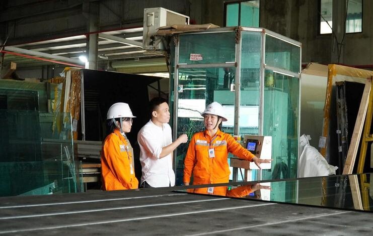 Công ty TNHH Tuyết Lan (tỉnh Bắc Ninh) tham gia điều chỉnh phụ tải, để nâng cao hiệu quả sản xuất kinh doanh, đồng hành cùng ngành điện san bằng phụ tải.