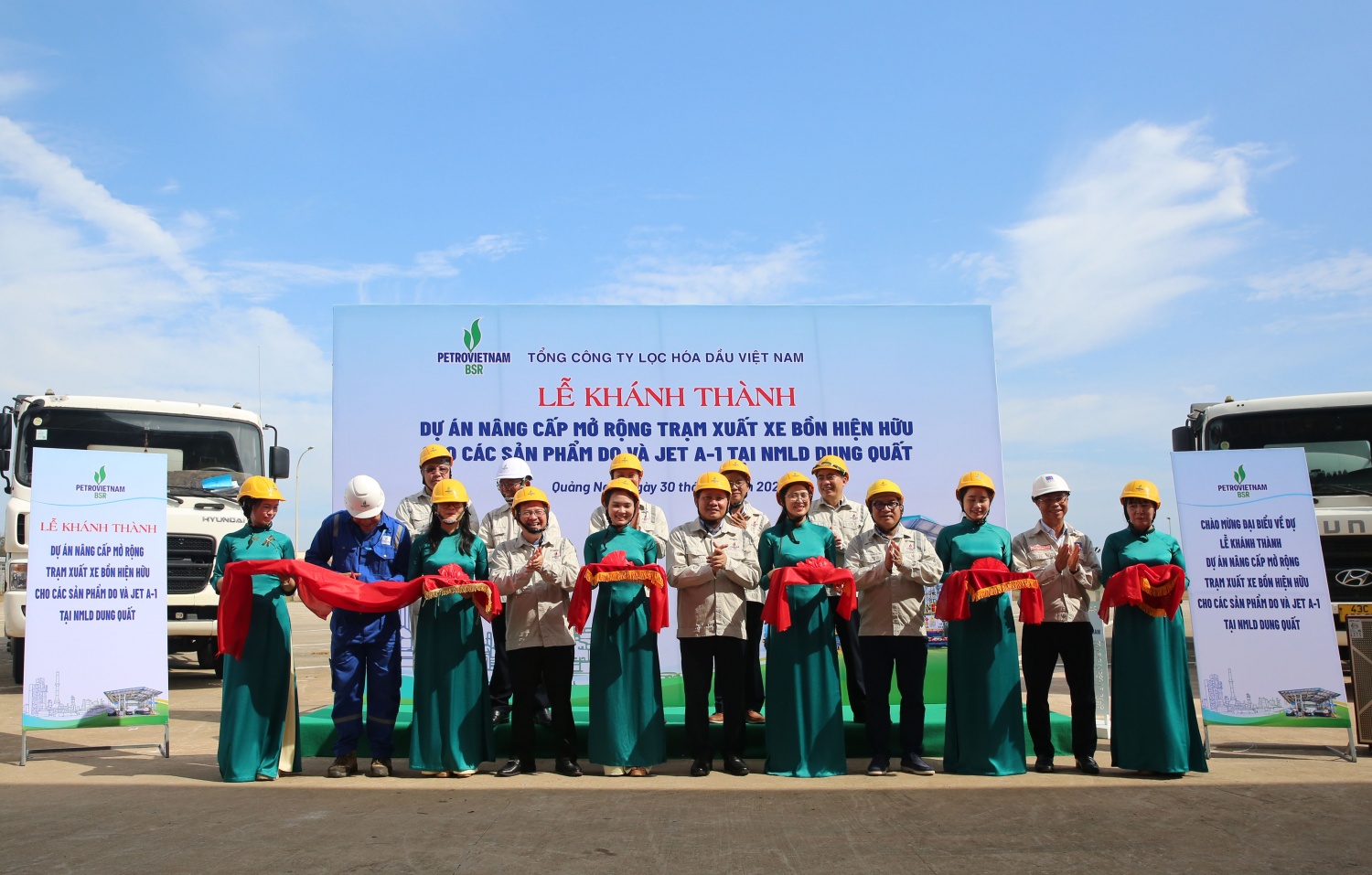 Lễ cắt băng khánh thành Dự án.
