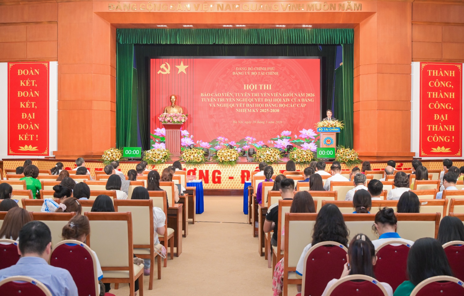 Toàn cảnh Hội thi “Báo cáo viên, Tuyên truyền viên giỏi trong Đảng bộ Bộ Tài chính năm 2026”