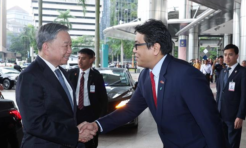 Ngày 22/11/2024, Giám đốc điều hành PETRONAS tiếp đón Tổng Bí thư Tô Lâm trong chuyến thăm Tòa tháp đôi PETRONAS