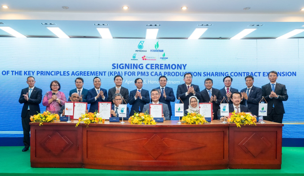 Ngày 10/4/2025, Petrovietnam và PETRONAS tăng cường hợp tác với việc gia hạn PSC và Thỏa thuận Hỗ trợ Chung (UGSA) 20 năm cho dự án PM3 CAA