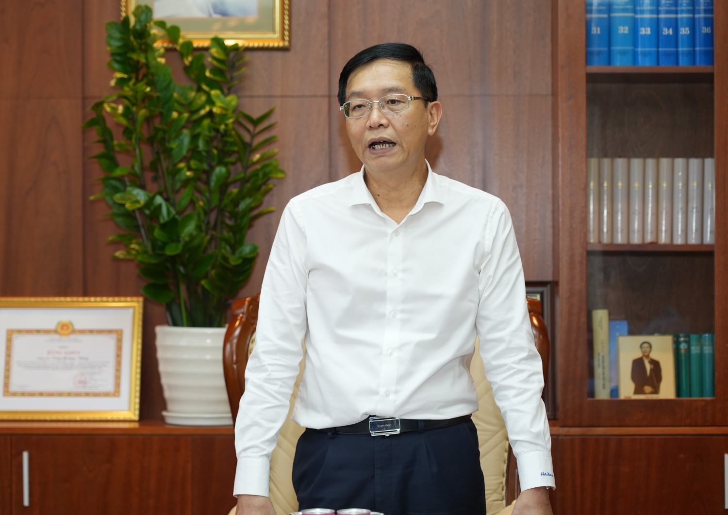 Đồng chí Trần Quang Dũng - Phó Bí thư Thường trực Đảng ủy Petrovietnam đề nghị các đại biểu phát huy tinh thần trách nhiệm, niềm tự hào và bản sắc văn hóa của người Petrovietnam; tích cực tham gia các hoạt động, các diễn đàn thảo luận, đóng góp nhiều ý kiến tâm huyết, chất lượng cho Đại hội