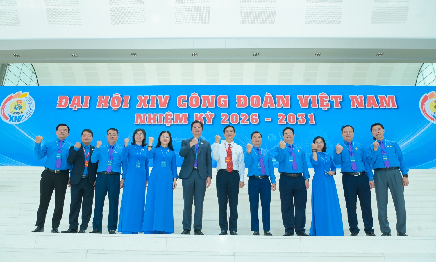 Đồng chí Trần Quang Dũng - Phó Bí thư thường trực Đảng ủy Petrovietnam cùng đoàn Đại biểu Công đoàn Petrovietnam dự Đại hội