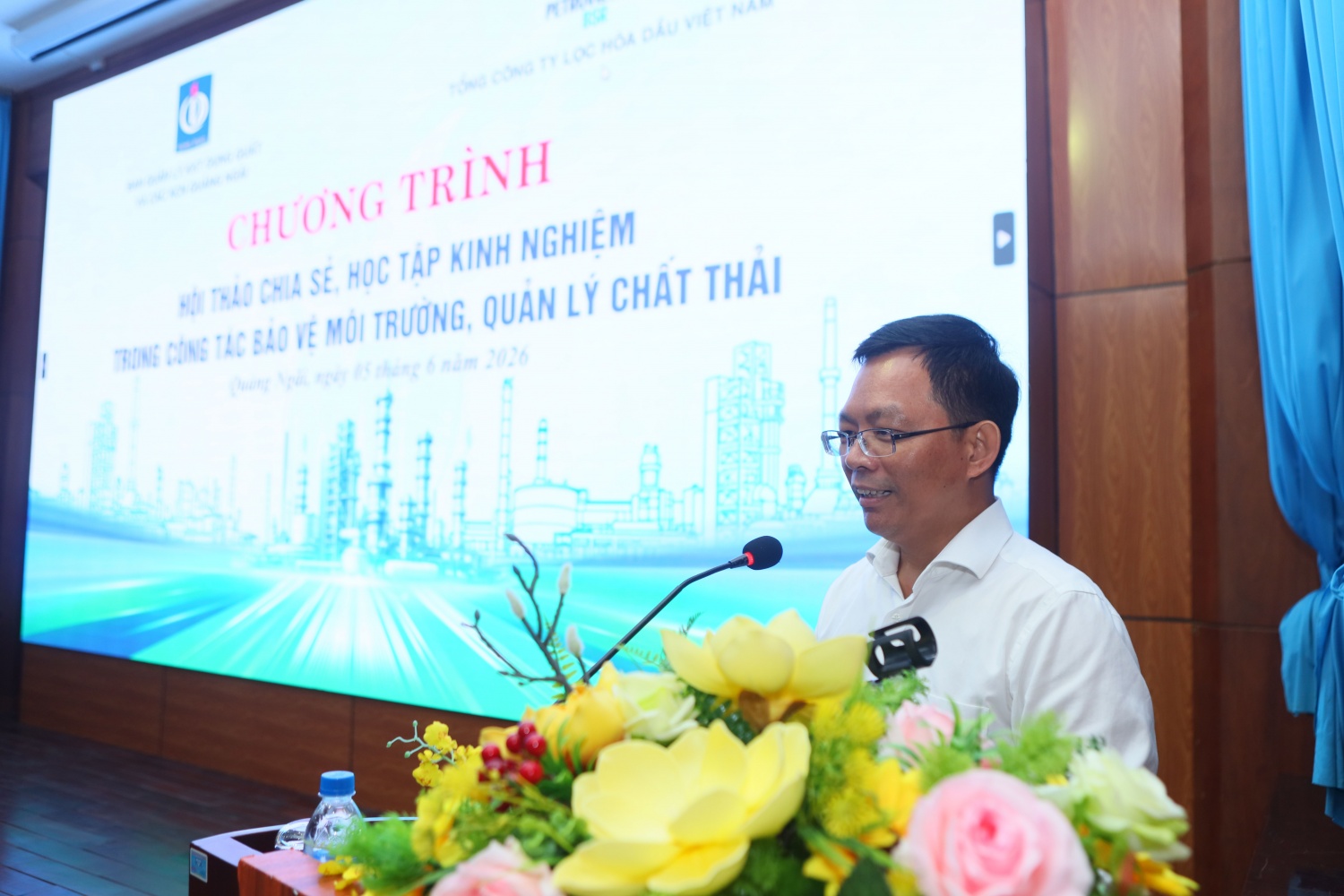 Ông Cao Tuấn Sĩ, Giám đốc NMLD Dung Quất khẳng định BSR nhất quán với quan điểm “bảo vệ môi trường là điều kiện tiên quyết, xuyên suốt trong hoạt động sản xuất, không đánh đổi môi trường vì lợi ích kinh doanh”.