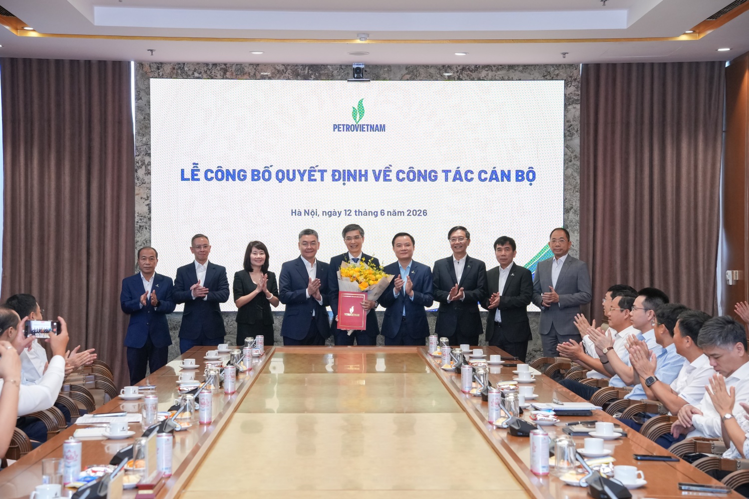 Đồng chí Vũ Đào Minh - nguyên Trưởng ban Thăm dò - Khai thác Dầu khí Petrovietnam được bổ nhiệm giữ chức vụ Phó Tổng Giám đốc Tập đoàn.