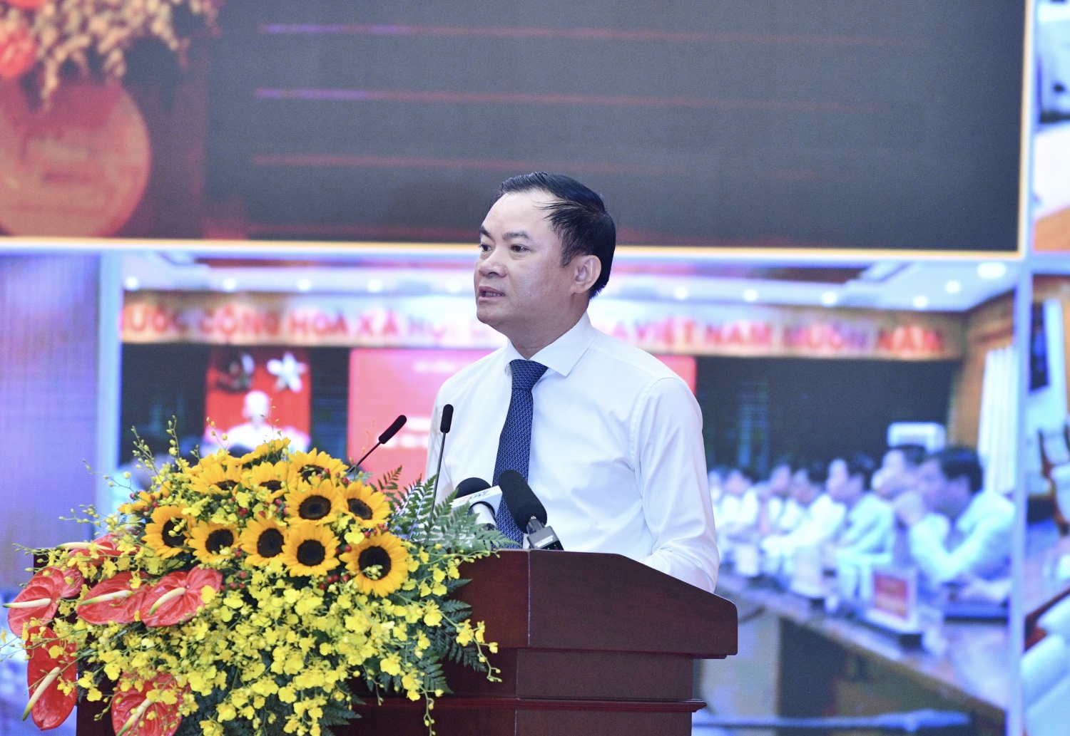 Bí thư Đảng ủy, Chủ tịch HĐTV Petrovietnam Lê Ngọc Sơn phát biểu hưởng ứng tại lễ phát động.
