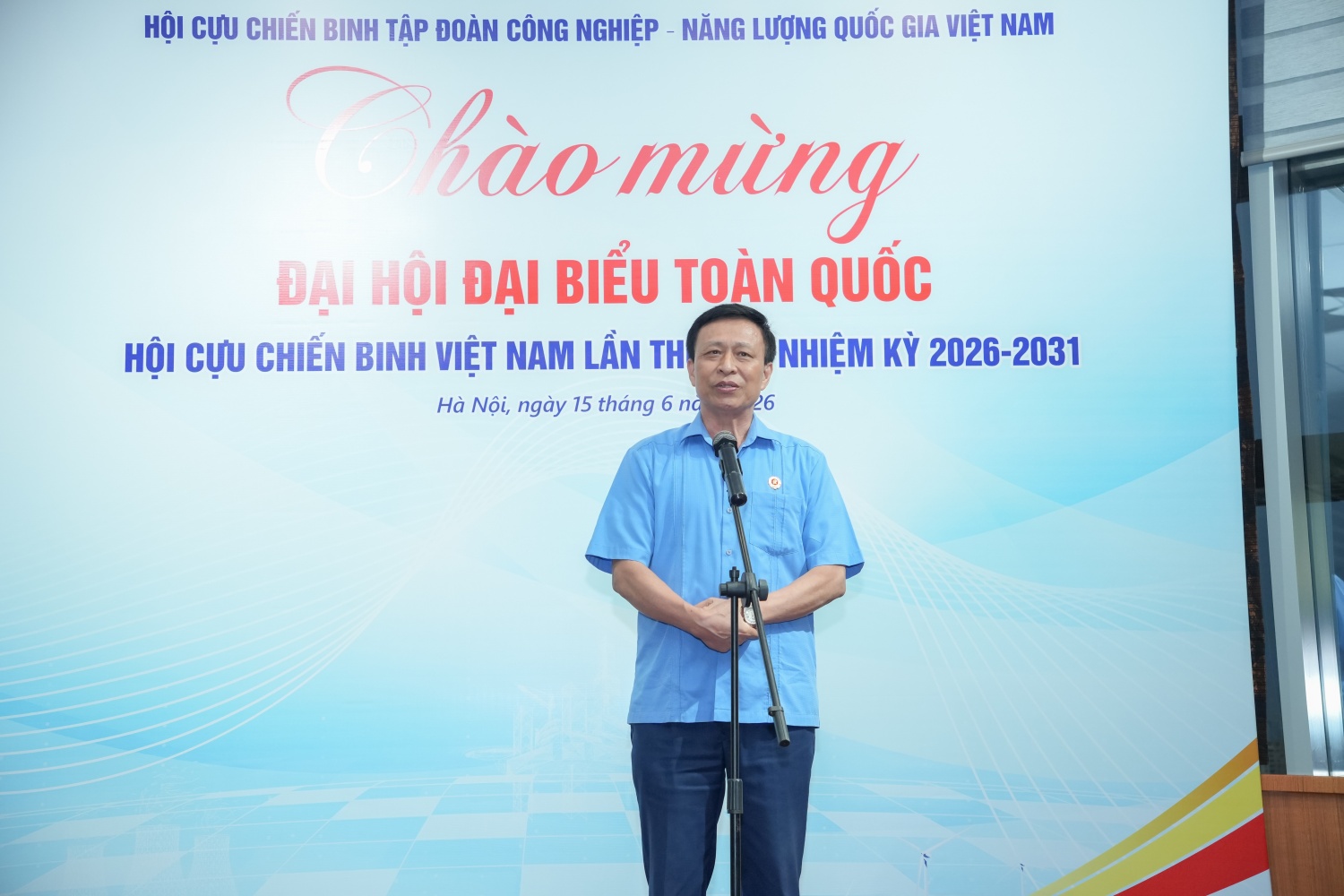 Thiếu tướng Nguyễn Tiến Thắng gửi lời cảm ơn tới Đảng ủy, lãnh đạo Petrovietnam, Hội CCB Petrovietnam đã tổ chức chương trình gặp mặt trang trọng, ấm áp, nghĩa tình trước thềm Đại hội.