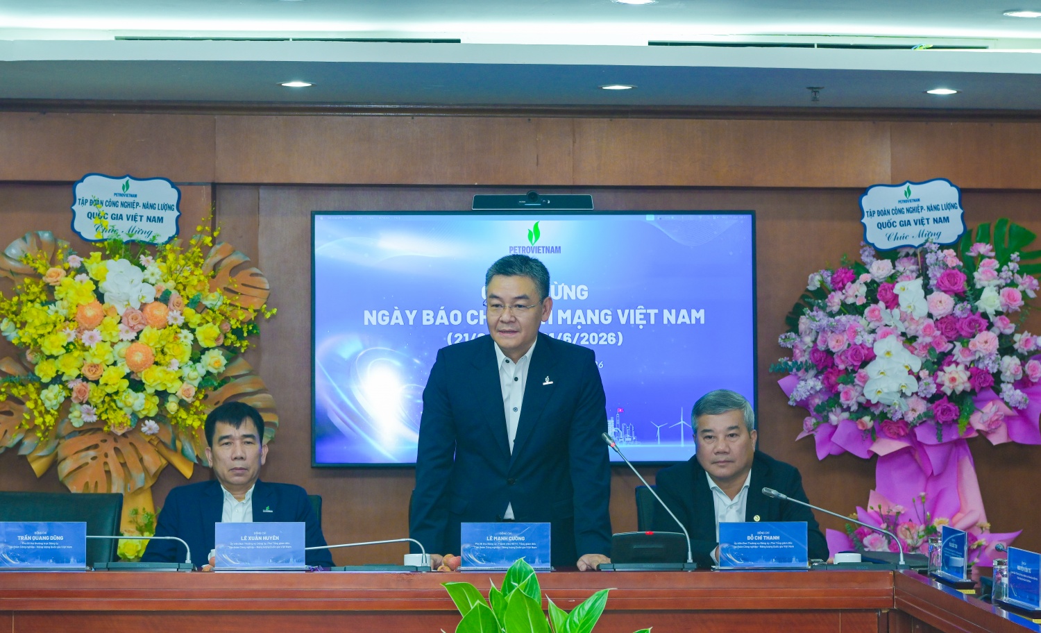 Tổng Giám đốc Petrovietnam Lê Mạnh Cường gửi lời chúc mừng tốt đẹp nhất tới đội ngũ những người làm báo trong ngành nhân dịp kỷ niệm 101 năm Ngày Báo chí Cách mạng Việt Nam.