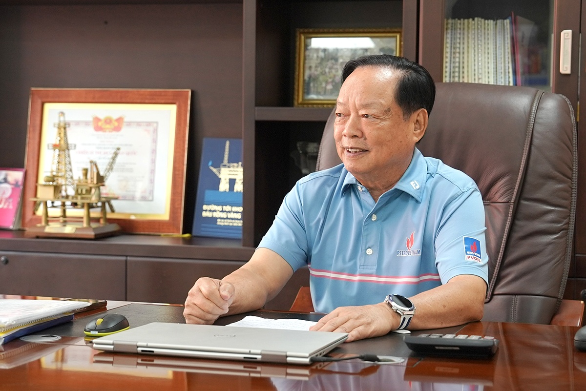 Ông Lê Văn Hùng, nguyên Phó Vụ trưởng Vụ Quan hệ Quốc tế, Trưởng ban Thương mại Dịch vụ Petrovietnam