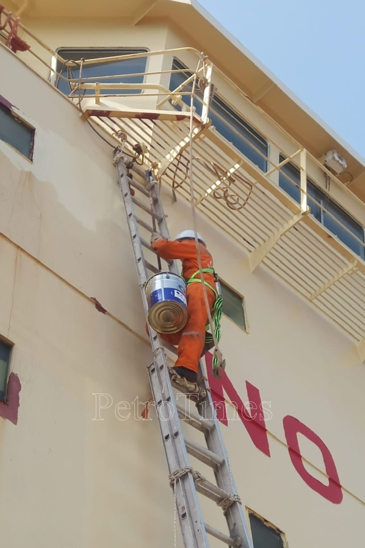 Việc bảo dưỡng tàu vẫn được thực hiện theo định kỳ.