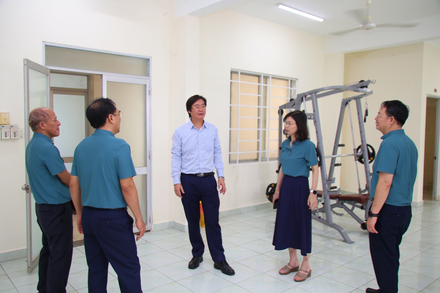 Đoàn trực tiếp khảo sát hệ thống cơ sở vật chất phục vụ đời sống NLĐ tại dự án.
